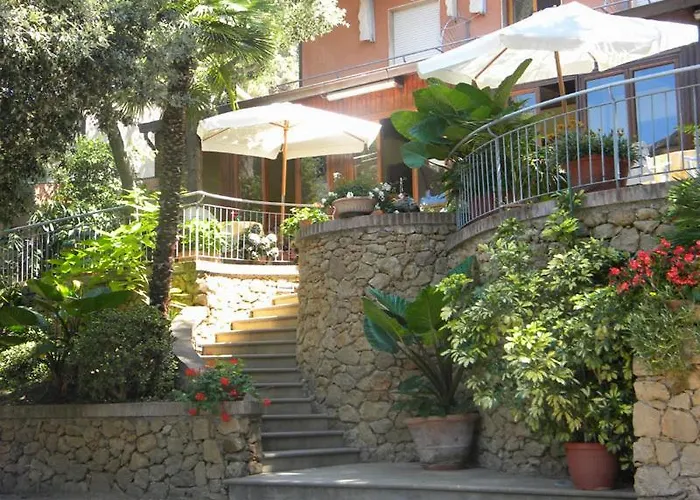 Rosa Del Tirreno Otel
